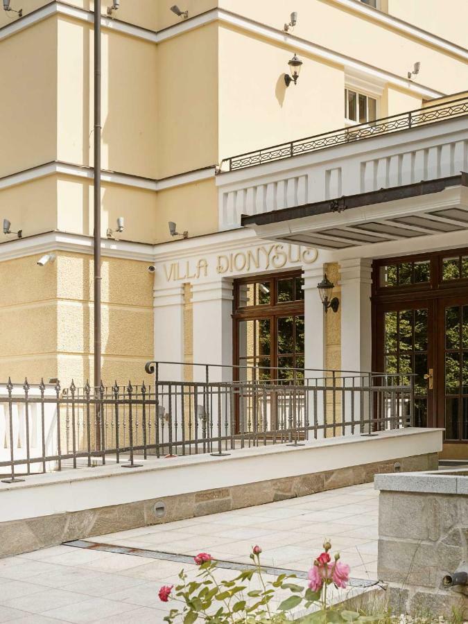 Apartment Villa Dionysus Κάρλοβι Βάρι Εξωτερικό φωτογραφία